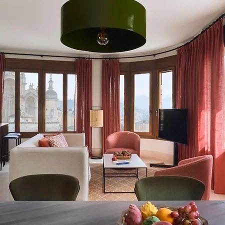 アパートホテル Seda Residences グラナダ